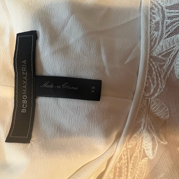 Beautiful dress - Picture 5 of 5